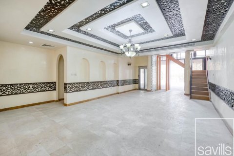 Вилла с 7 спальнями в Умм-Сукейм, ОАЭ №222619 3