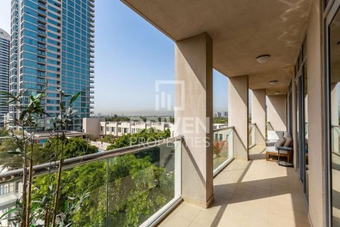 2 bedrooms Apartment in Golf Towers, UAE No. 212892 15