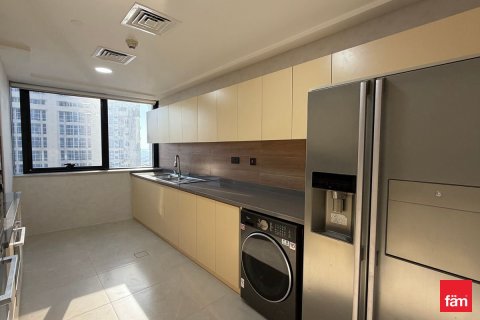 2 bedrooms Apartment in Dubai, UAE No. 216413 8