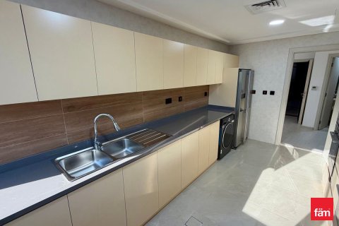 2 bedrooms Apartment in Dubai, UAE No. 216413 9