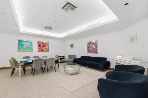 Duplex de 2 dormitorios en Business Bay, UAE No. 221585 4