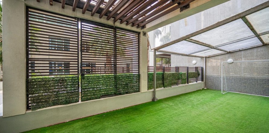 Duplex de 2 dormitorios en Business Bay, UAE No. 221585
