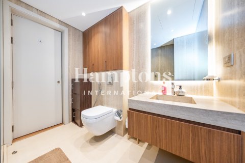 Apartment de 3 dormitorios en FIVE Palm Jumeirah, UAE No. 223822 8