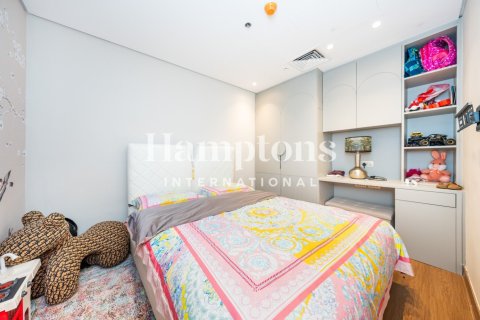 Apartment de 3 dormitorios en FIVE Palm Jumeirah, UAE No. 223822 18