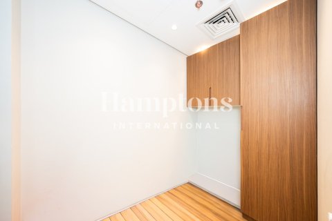 Apartment de 3 dormitorios en FIVE Palm Jumeirah, UAE No. 223822 21