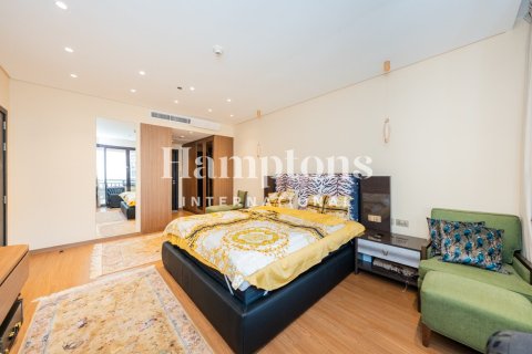 Apartment de 3 dormitorios en FIVE Palm Jumeirah, UAE No. 223822 3