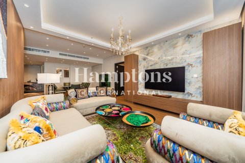 Apartment de 3 dormitorios en FIVE Palm Jumeirah, UAE No. 223822 6