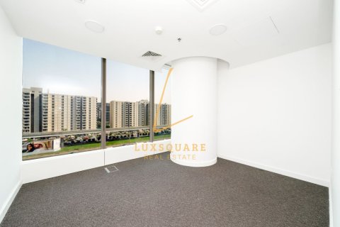393m² Office in Sheikh Zayed Road, UAE No. 220199 24