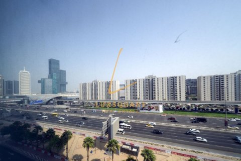 393m² Office in Sheikh Zayed Road, UAE No. 220199 29