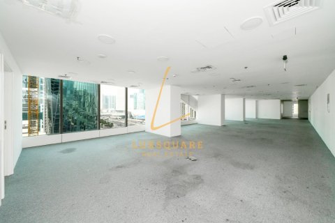 393m² Office in Sheikh Zayed Road, UAE No. 220199 8