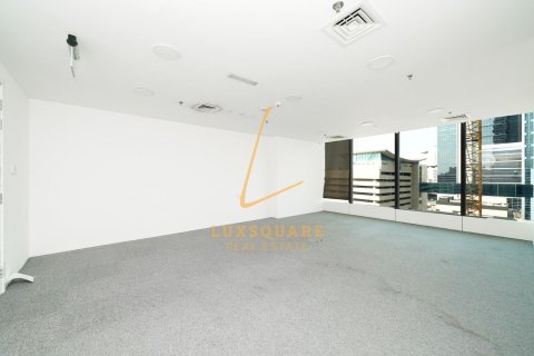 393m² Office in Sheikh Zayed Road, UAE No. 220199 20