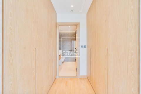1 bedroom Apartment in Abu Dhabi, UAE No. 211130 11