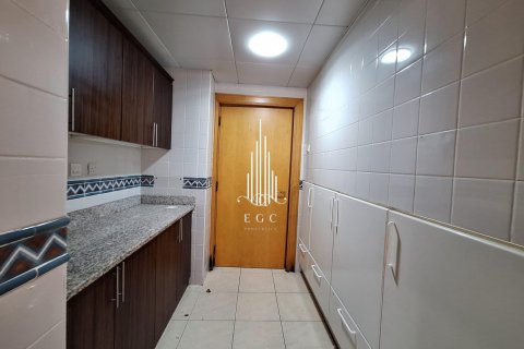 Villa de 7 dormitorios en Abu Dhabi, UAE No. 20810 10