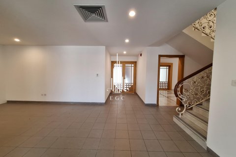 Villa de 7 dormitorios en Abu Dhabi, UAE No. 20810 19
