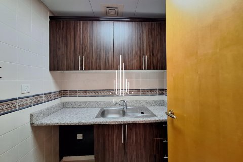 Villa de 7 dormitorios en Abu Dhabi, UAE No. 20810 8