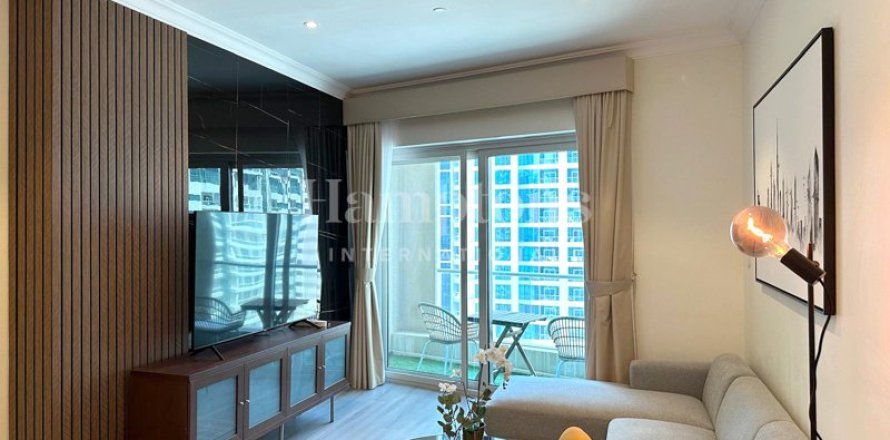 Apartment de 1 dormitorio en The Address Dubai Marina, UAE No. 151198