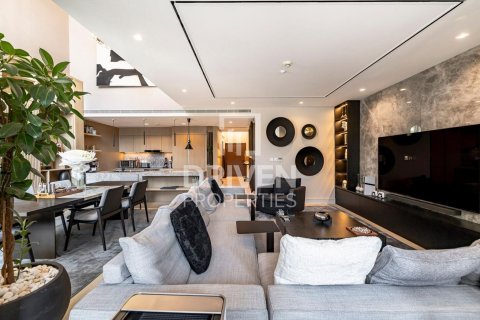 Вилла с 3 спальнями в Jumeirah Bay Island, ОАЭ №211248