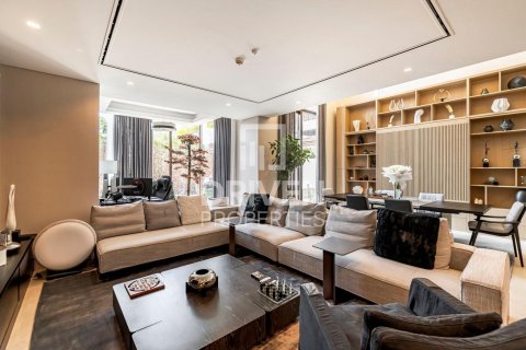 Вилла с 3 спальнями в Jumeirah Bay Island, ОАЭ №211248 3