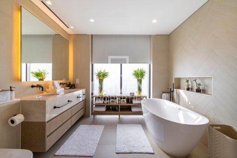 Вилла с 3 спальнями в Jumeirah Bay Island, ОАЭ №211248 18