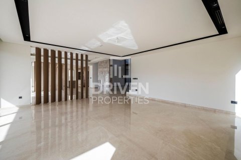 Villa de 5 dormitorios en Golf Place, UAE No. 214991 15
