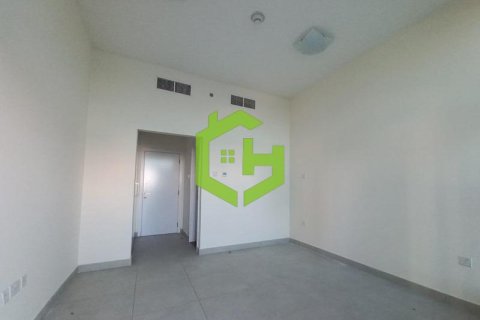 Квартира с 2 спальнями в Marina Arcade Tower, ОАЭ №16718 4