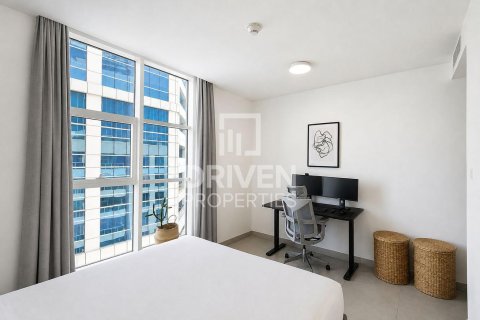 Apartment de 2 dormitorios en Marina Arcade Tower, UAE No. 221464 7