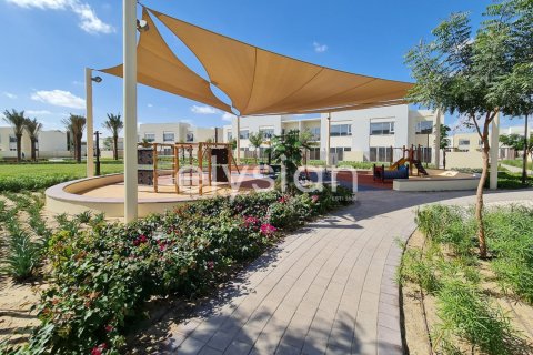2 bedrooms Townhouse in EMAAR South, UAE No. 64981 6