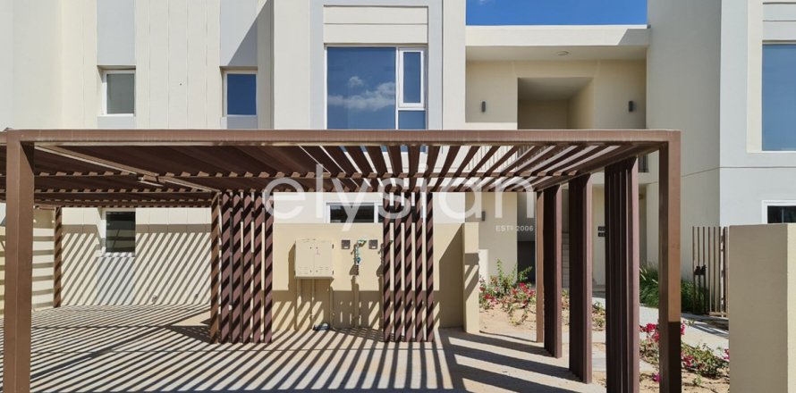 2 bedrooms Townhouse in EMAAR South, UAE No. 64981