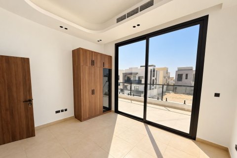 Вилла с 5 спальнями в Tilal City, ОАЭ №221583 16