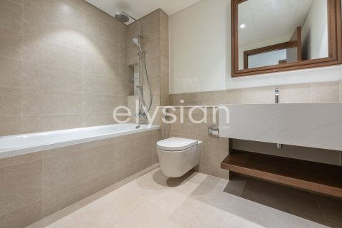 Appartement de 1 chambre à EMAAR Beachfront, UAE No. 64908 6