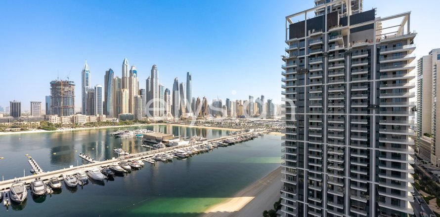 Appartement de 1 chambre à EMAAR Beachfront, UAE No. 64908