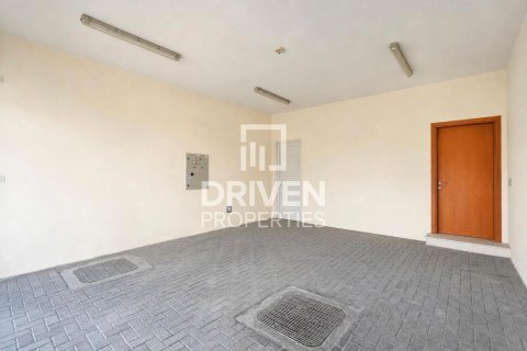 2 bedrooms Villa in District 16, UAE No. 211193 29