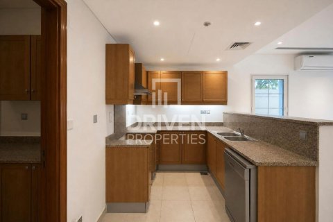 2 bedrooms Villa in District 16, UAE No. 211193 12