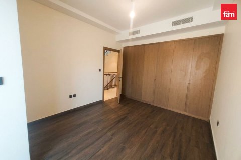 5 bedrooms Townhouse in Dubai, UAE No. 215644 8