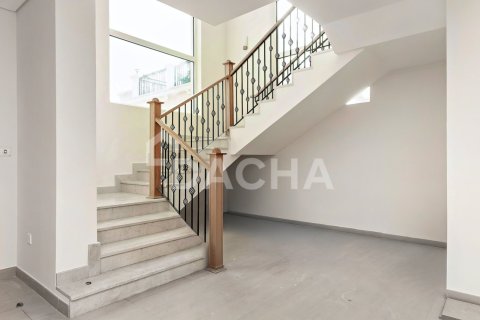 4 bedrooms Villa in Legacy Nova Villas, UAE No. 207772 12