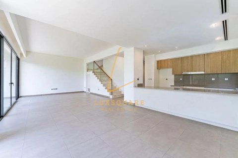 5 bedrooms Villa in Sidra Villas, UAE No. 222287 3