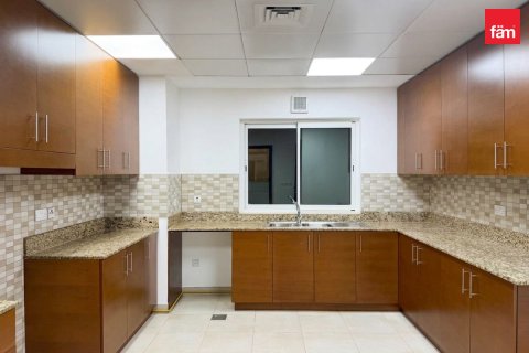 Appartement de 2 chambres à Dubai, UAE No. 221973 4