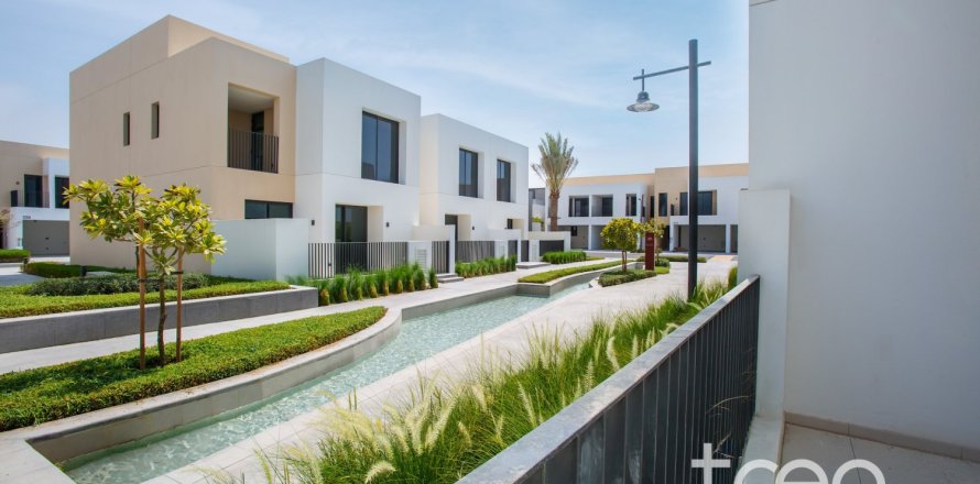 3 bedrooms Townhouse in Arabian Ranches 3, UAE No. 220941