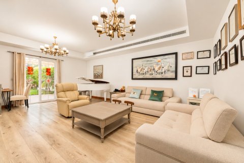 Townhouse de 3 dormitorios en Arabian Ranches, UAE No. 221701 4