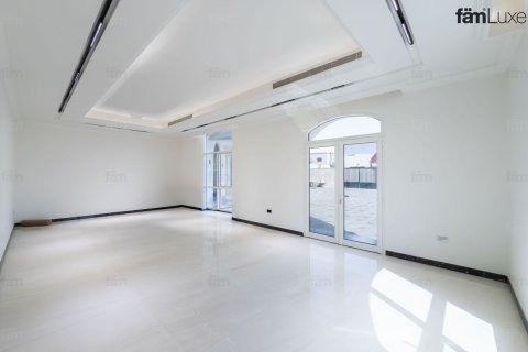Villa de 6 dormitorios en Dubai, UAE No. 223669 8