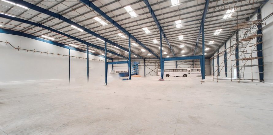 Warehouse de 3911.2m² à Al Quoz, UAE No. 46611