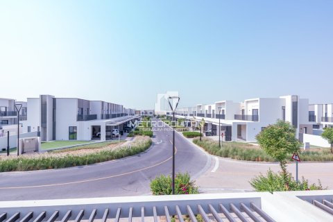 3 bedrooms Villa in EMAAR South, UAE No. 129239 14