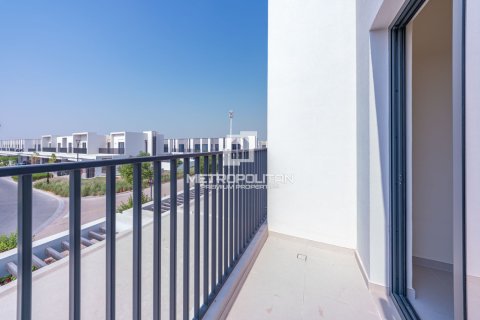 3 bedrooms Villa in EMAAR South, UAE No. 129239 13