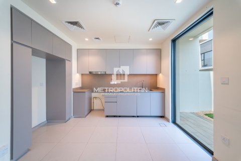 3 bedrooms Villa in EMAAR South, UAE No. 129239 6
