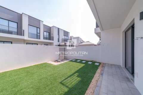 3 bedrooms Villa in EMAAR South, UAE No. 129239 27