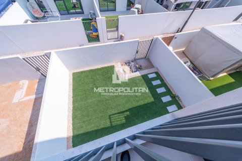 3 bedrooms Villa in EMAAR South, UAE No. 129239 24