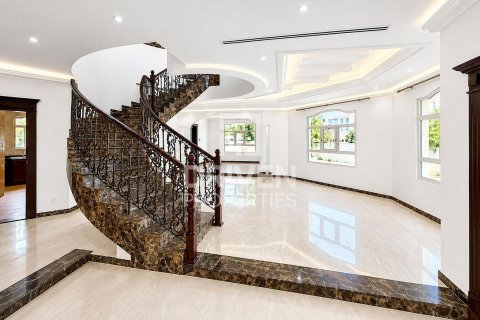 Villa de 5 dormitorios en Al Barsha South, UAE No. 221396 3