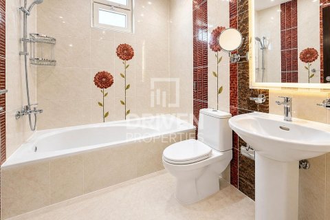 Villa de 5 dormitorios en Al Barsha South, UAE No. 221396 15
