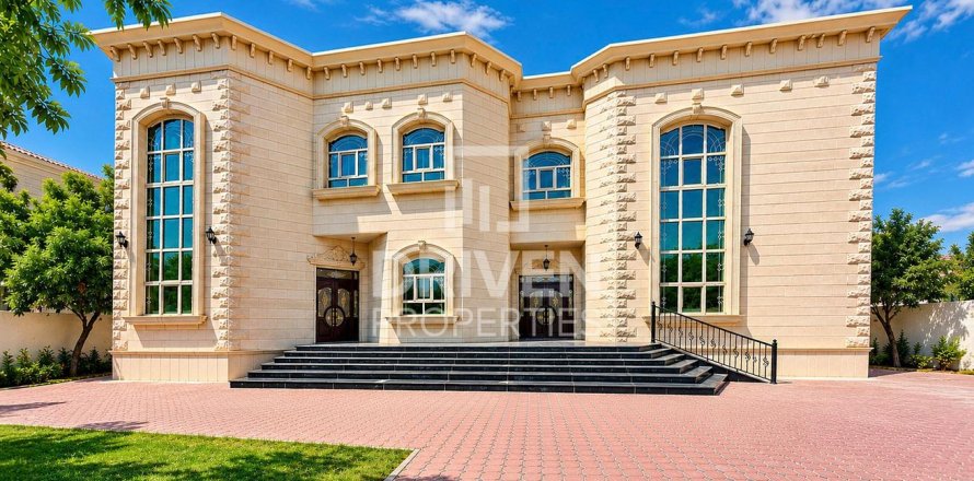 Villa de 5 dormitorios en Al Barsha South, UAE No. 221396