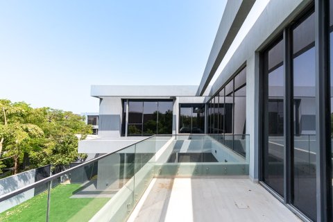 Вилла с 4 спальнями в Tilal City, ОАЭ №226404 4